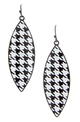 Houndstooth dangle earrings